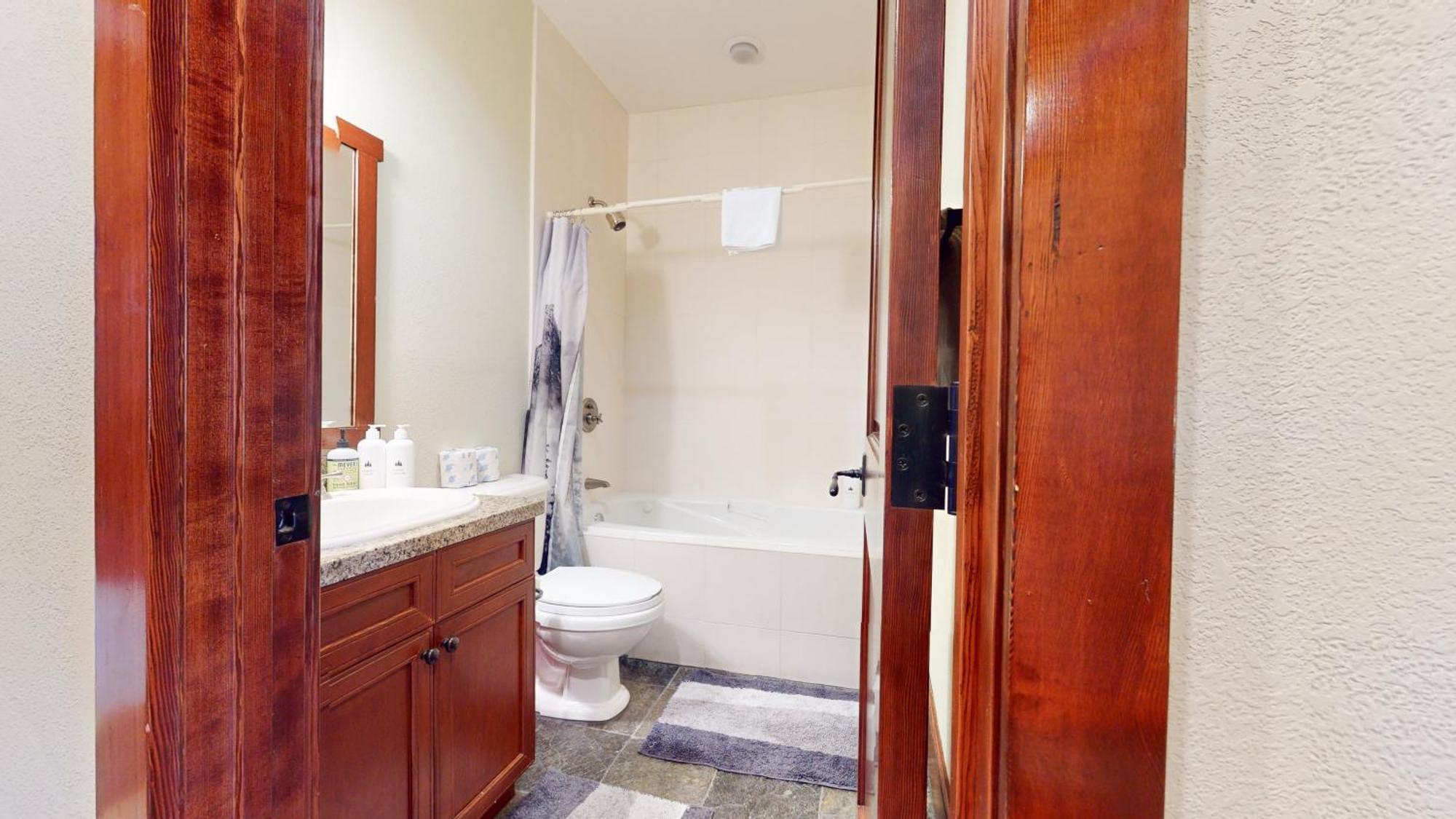 Juniper Crest #2 Townhouse * Mammoth Lakes